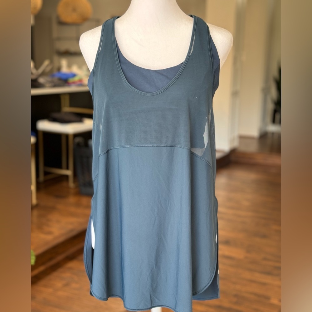 Lululemmon Sports Bra/Tank Combo, Size L
